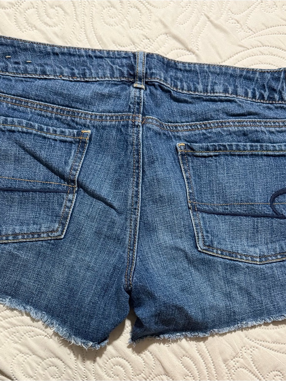American Eagle Outfitters Dark Blue Denim Floral Embroidered Shorts - Picture 3 of 6